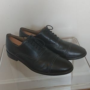Cole Haan black cap toe Oxford